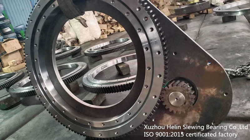 Helical slewing ring and pinion Gear and reducer